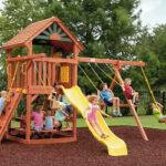 Parrot Island Fort with Wood Roof
