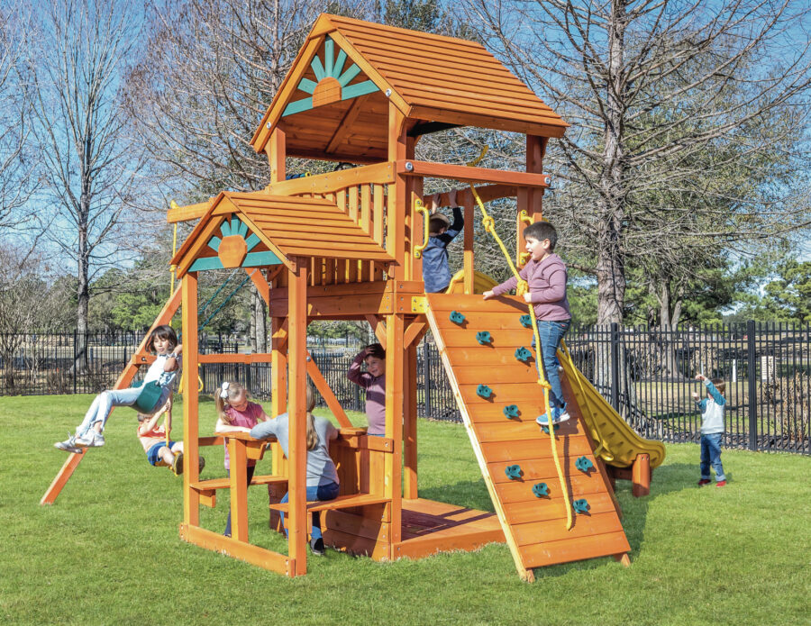 Parrot Island Fort XL w/ Wood Roof & Snack Bar