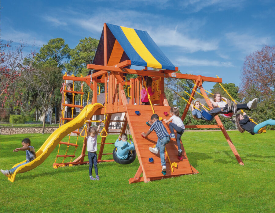 Parrot Island Playcenter with BYB Roof