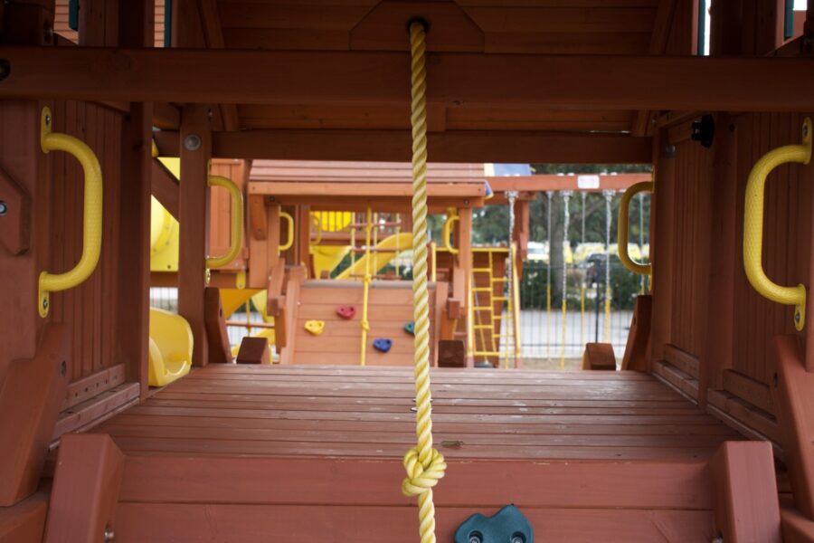 6.5 Jaguar Playcenter w/ Wood Roof, Treehouse Panels and Green DoubleWall Scoop Slide